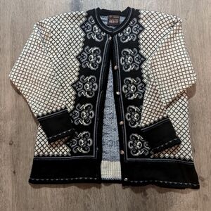 Gjestal Exclusive 100% Norwegian Wool Sweater Women's Large